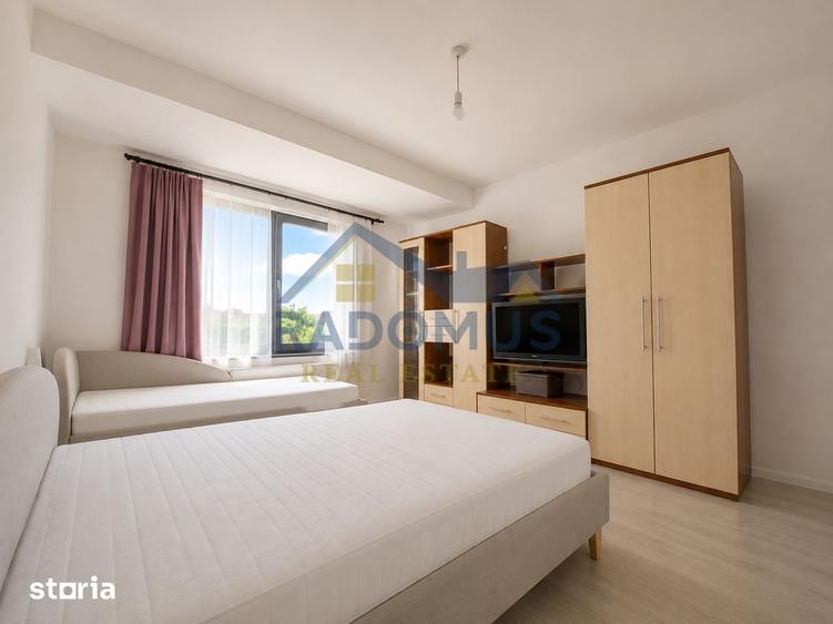 Casă cu 5 camere cu Teren 872 Mp în Bănești