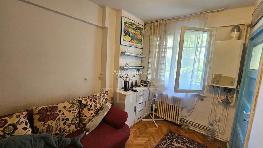 Garsoniera în zona SEMICENTRALA