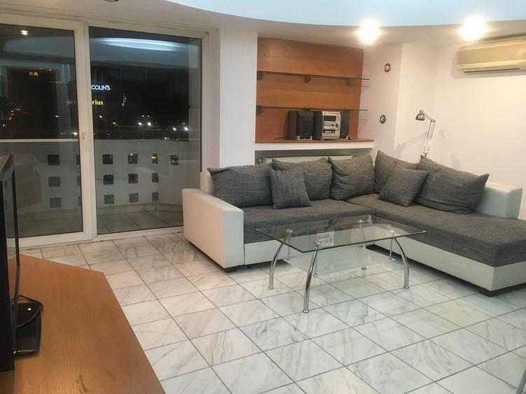 Apartament de inchiriat - 3 camere- Pta. Unirii - 1