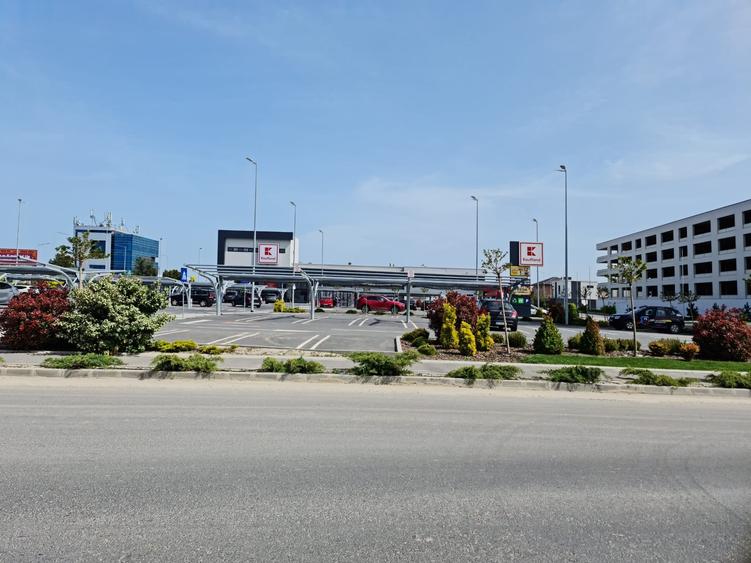 Teren Construcții intravilan de 2500 mp, în Boreal