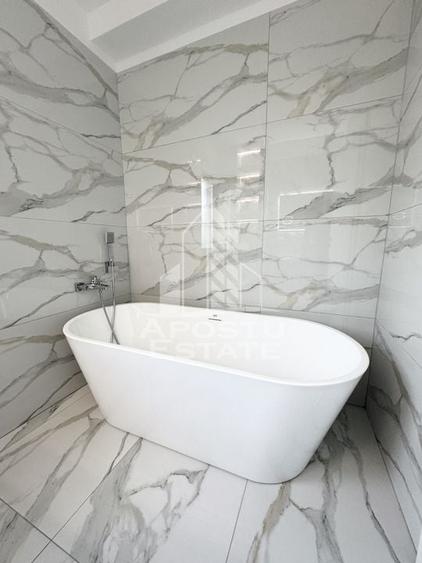 Duplex cu 5 camere, despartit prin camera tehnica, finalizat la asfalt - 30