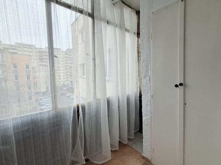 Ap.2 cam 57 mp dec. Renovat et.3,2 balcoane, Aleea Barsei Marasti - 10