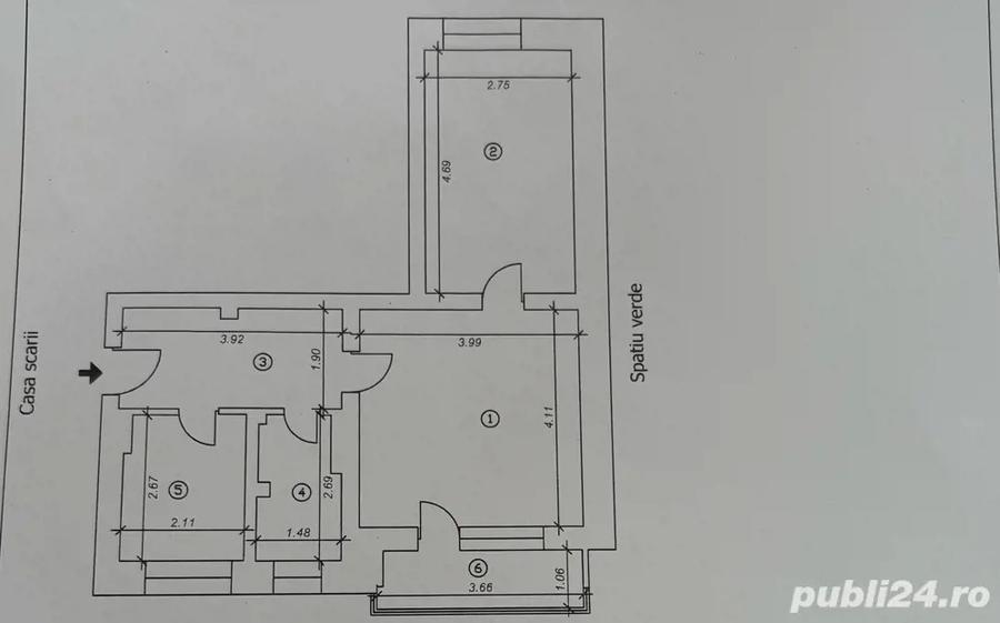 Vand apartament 2 camere Moinesti - 1