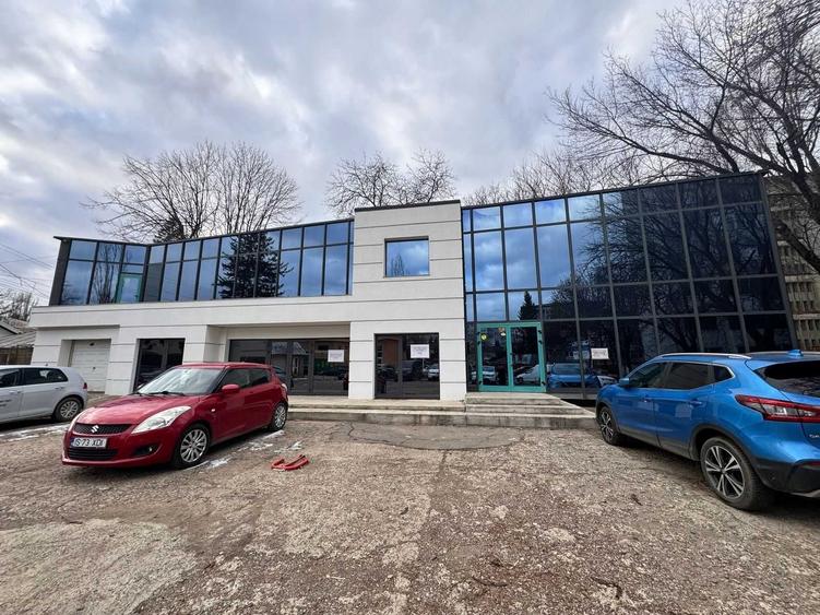 Spațiu comercial, de 340 mp, în Central