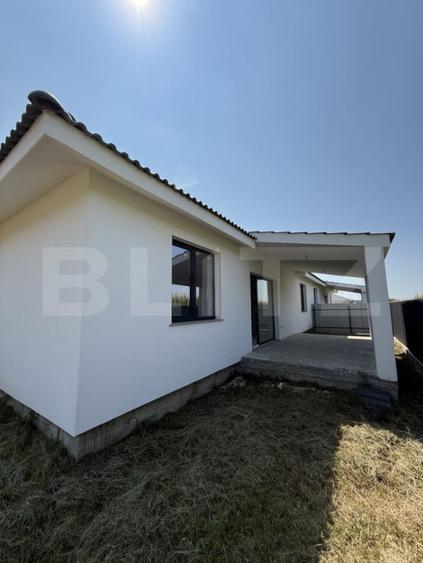 Casă cu 4 camere cu Teren 503 Mp în Odoreu
