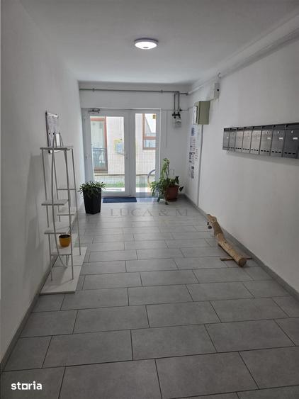 Apartament cu 3 camere în Ghiroda