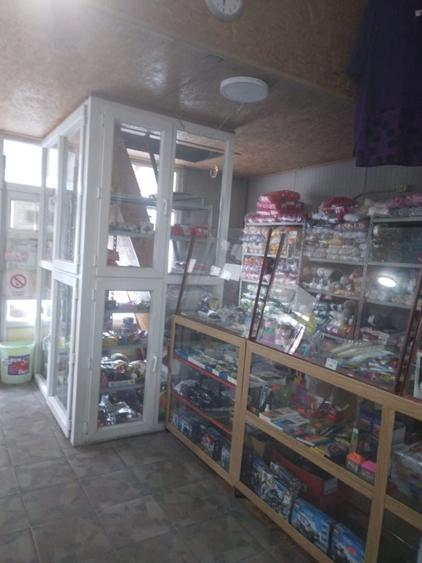 Spațiu comercial, de 100 mp, în Tunari