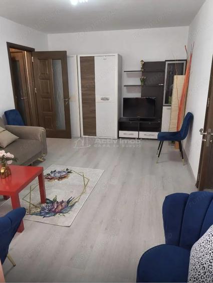 Apartament cu 2 camere semidecomandat, mobilat în Domenii