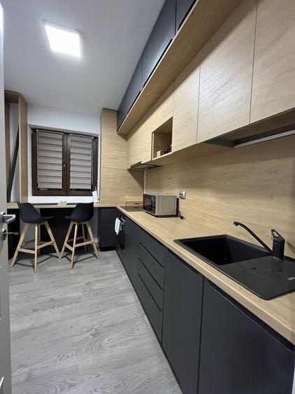 Apartament cu 2 camere decomandat în Roșu