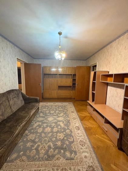 Apartament cu 2 camere semidecomandat în Titan