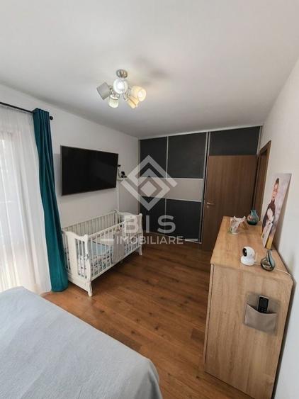 Apartament cu 3 camere decomandat în Sud