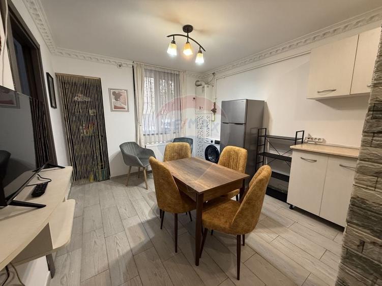 Apartament cu 3 camere decomandat, mobilat în Teiul Doamnei