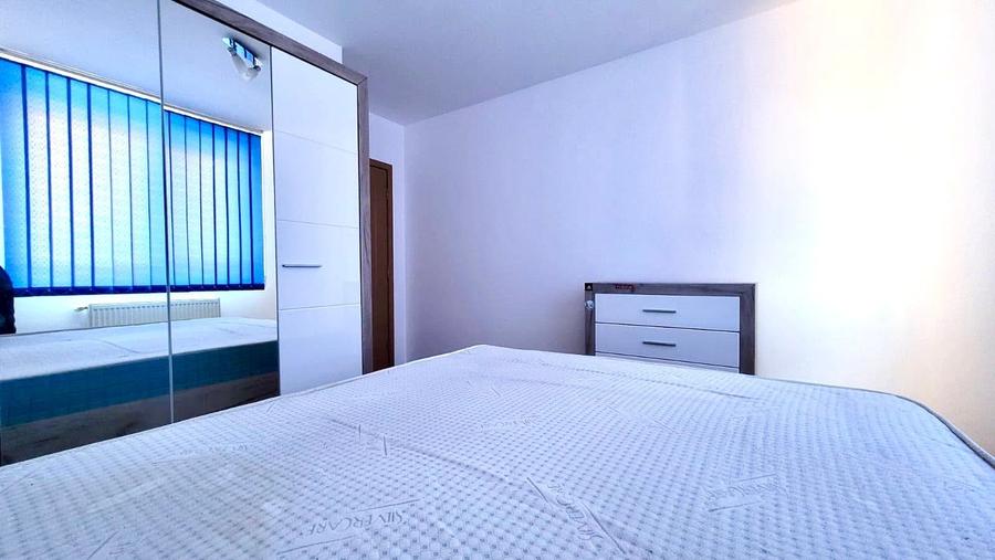 Apartament cu 3 camere decomandat, mobilat în Dumbrăvița