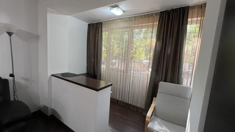 Apartament cu 2 camere semidecomandat, mobilat în Crângași