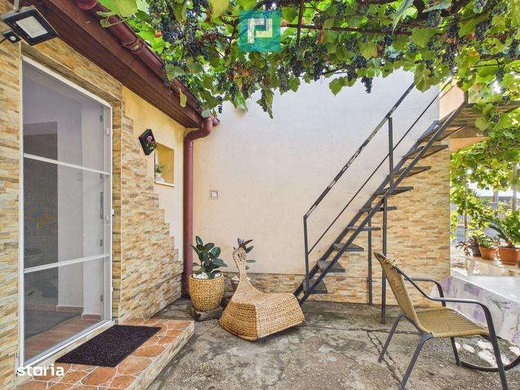 Casă cu 4 camere în Săcălaz