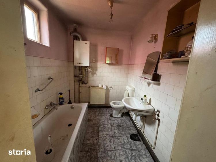 Casă cu 4 camere cu Teren 500 Mp în Între Lacuri