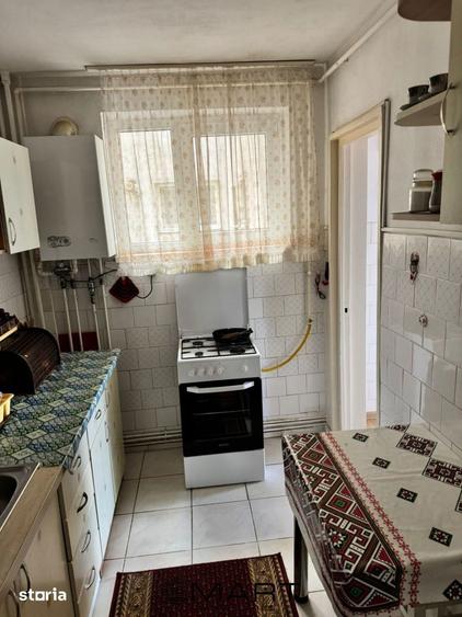 Apartament cu 2 camere decomandat, mobilat în Dârste