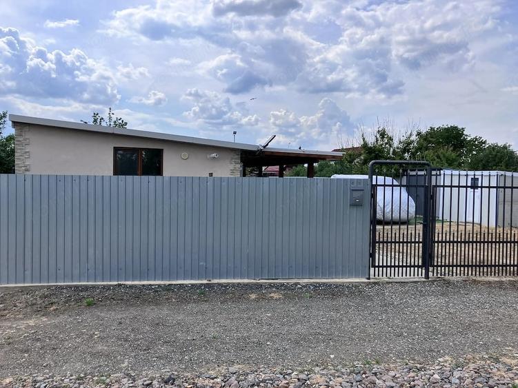 Casă cu Teren 780 Mp în Urseni