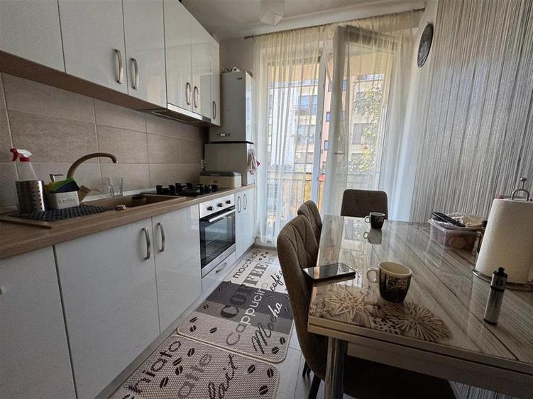 Apartament 3 camere 2 bai 2 balcoane in Selimbar - 11