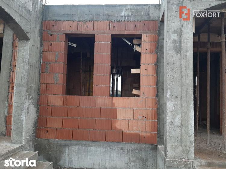 Casă cu 6 camere cu Teren 707 Mp în Ghiroda