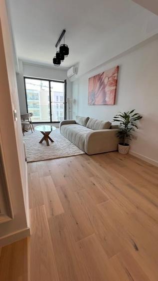 Apartament cu 2 camere decomandat, mobilat în Central