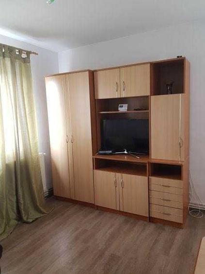 Garsonieră semidecomandată în Gruia