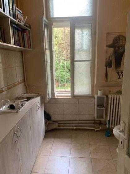 Casă cu 6 camere cu Teren 1000 Mp în Traian