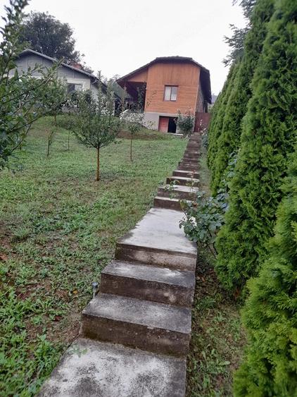 Casă cu Teren 2000 Mp în Ariceștii Zeletin