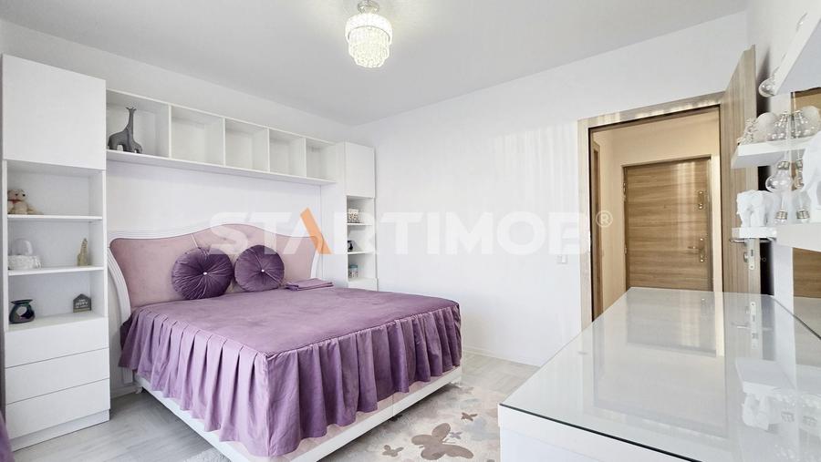 Apartament cu 3 camere decomandat, mobilat în Tractorul