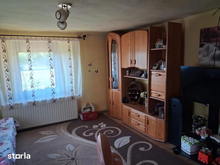 Casă cu 4 camere cu Teren 720 Mp în Fântânele