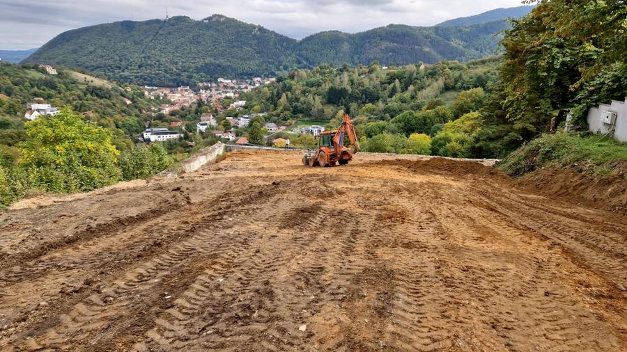 Teren Construcții intravilan de 800 mp, în Drumul Poienii