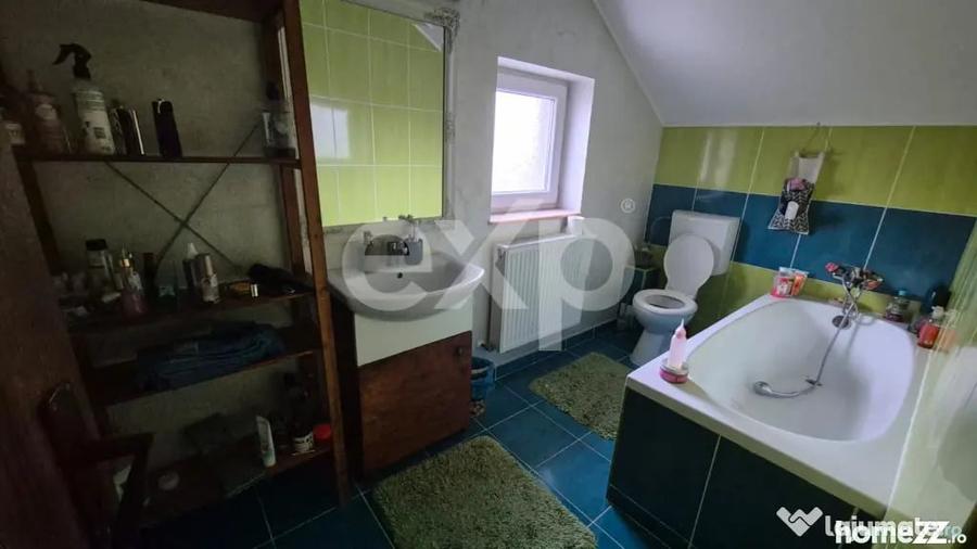 Casă cu 4 camere cu Teren 553 Mp în Hințești