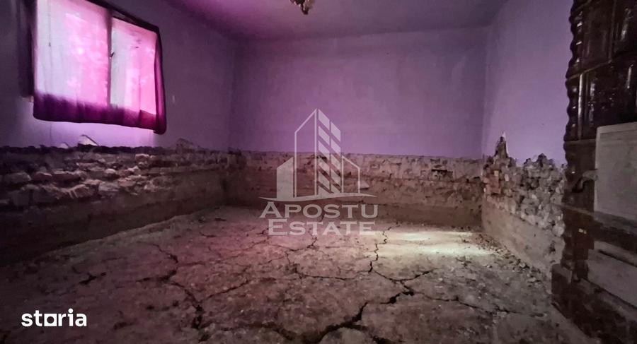 Casă cu 2 camere cu Teren 360 Mp în Micălaca