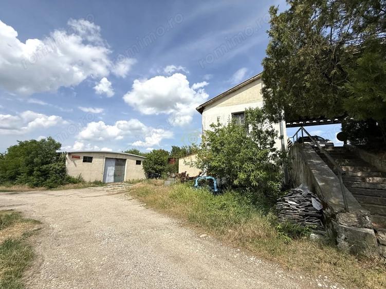 Spațiu comercial, de 500 mp, în Beltiug