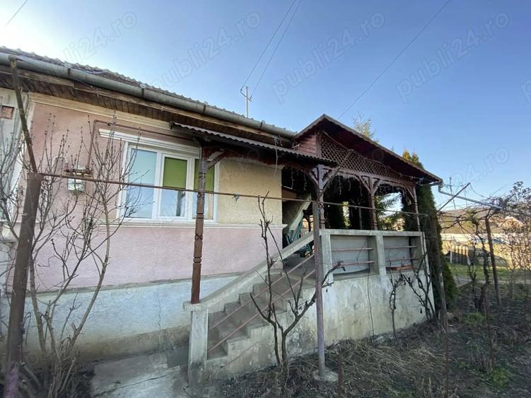 Casă cu 2 camere în Central