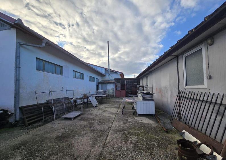 Se ofera spre vanzare / inchiriere cladire cu spa?iu... - 5