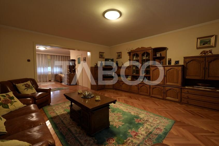 Casa individuala de vanzare cu 5 camere 2 balcoane zona Centrala - 7