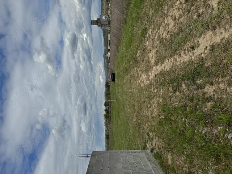 Teren de 800 mp, în Șimian