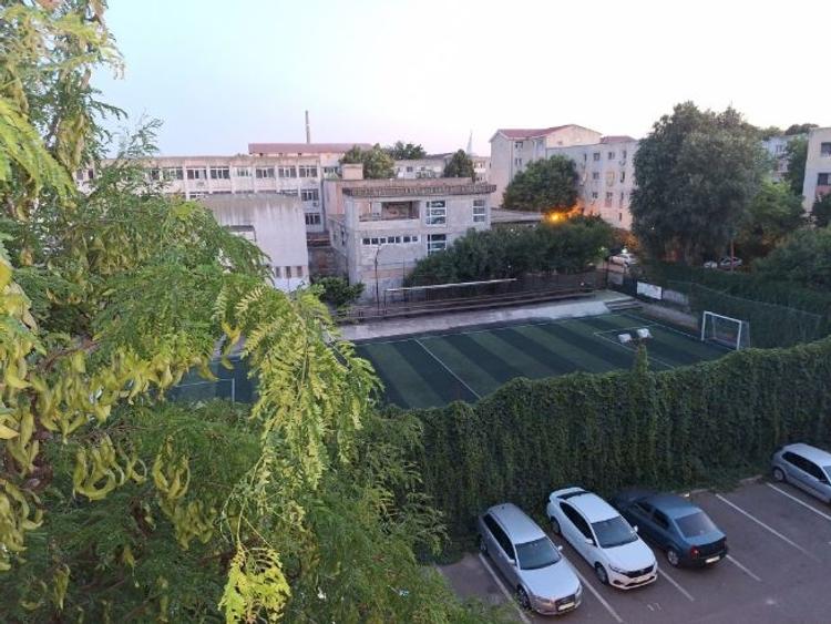 Apartament cu 3 camere decomandat în Inel II - 2