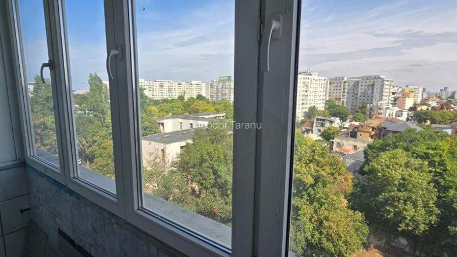 REA1025839 Apartament 3 camere Podul Grant