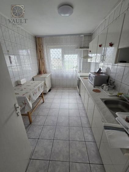 Apartament 3 camere - DECOMANDAT - mobilat/utilat 2 balcoane - Pantelimon - 4