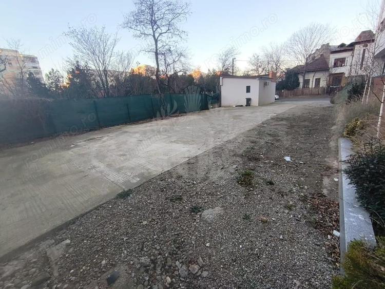 TEREN ULTRACENTRAL// PALATUL DE JUSTITIE PLOIESTI - 1