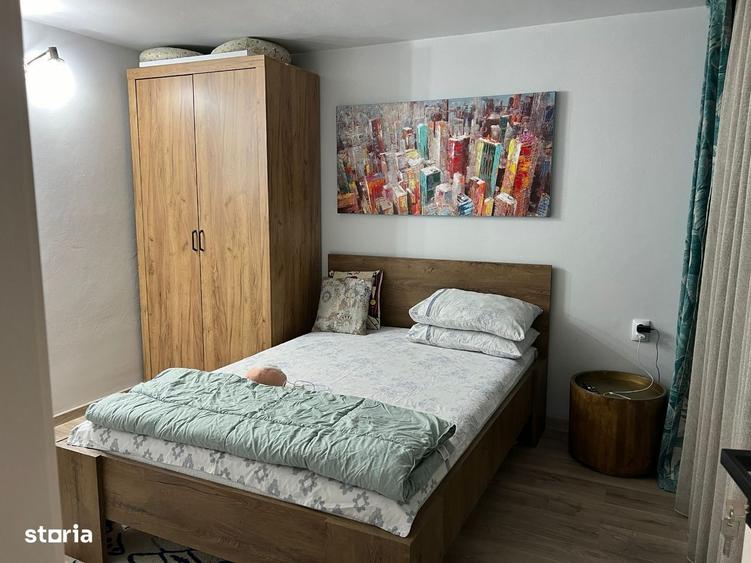 Casă cu 4 camere cu Teren 600 Mp în Central