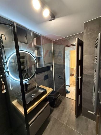 de inchiriat 3 camere, 70 mp, ultrafinisat, 3/4, centrala - 1