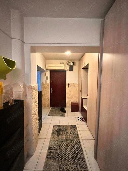 Apartament 3 camere decomandat,zona semicentrala Gara mare,etaj intermediar,CT,AC - 4