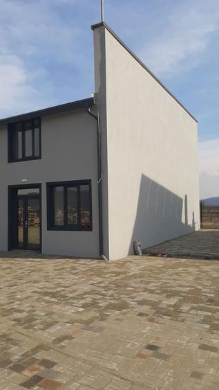 Pensiune plus 2 hale. - 2