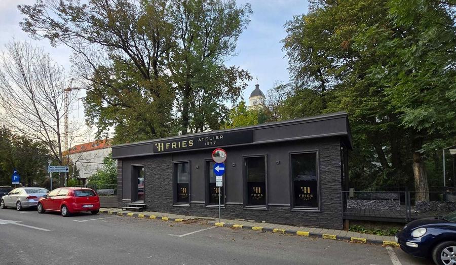 Inchiriez spatiu central - 3