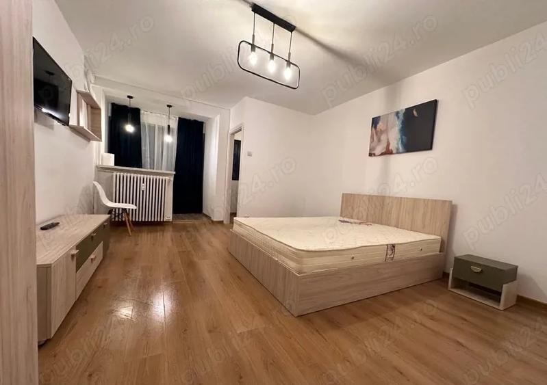 Garsoniera renovata Drumul Taberei Favorit Sibiu colt cu 1 Mai - 1