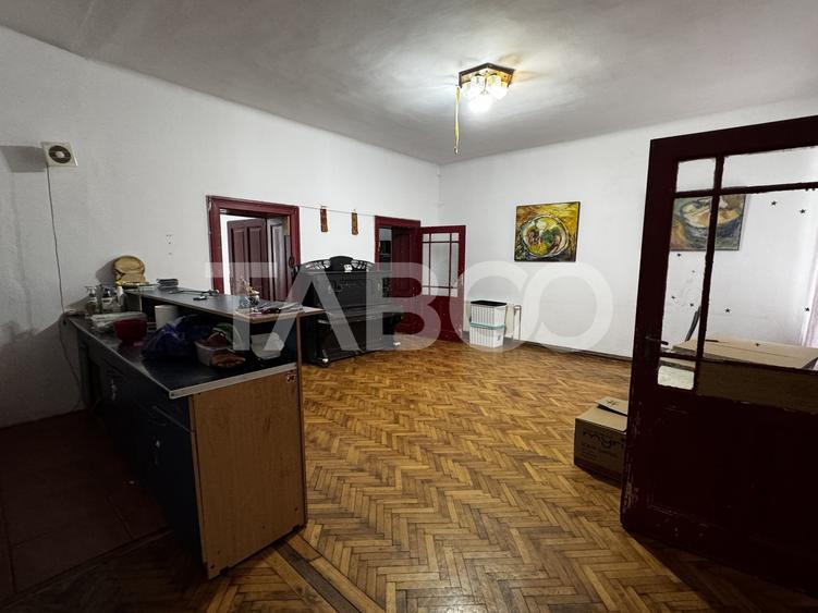Apartament cu geamuri catre parc 4 camere 2 bai 109 mp Centrul Istoric - 10