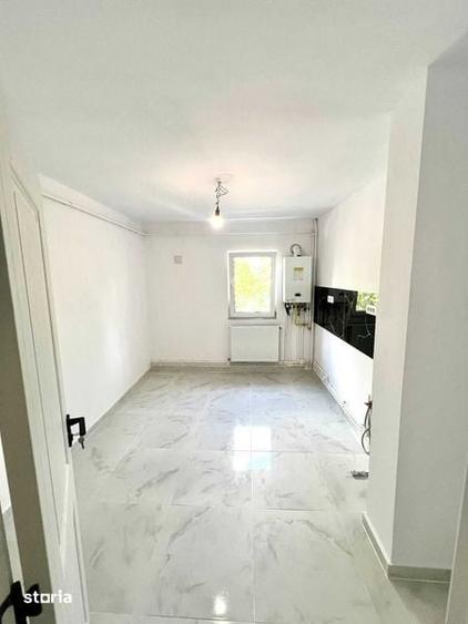 Apartament cu 4 camere decomandat în Dacia